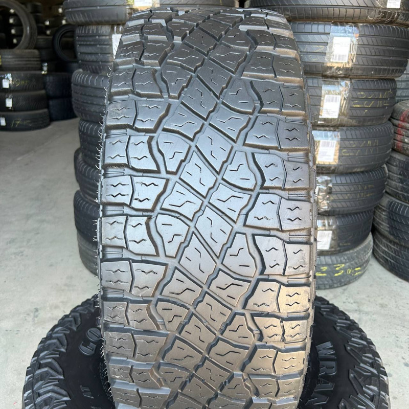 325/65 R18 GOODYEAR WRANGLER TERRITORY AT 7mm