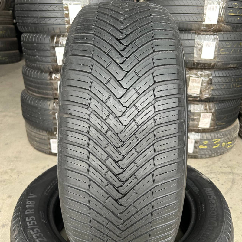 235/55 R18 CONTINENTAL ALLSEASONCONTACT CONTISEAL 5mm