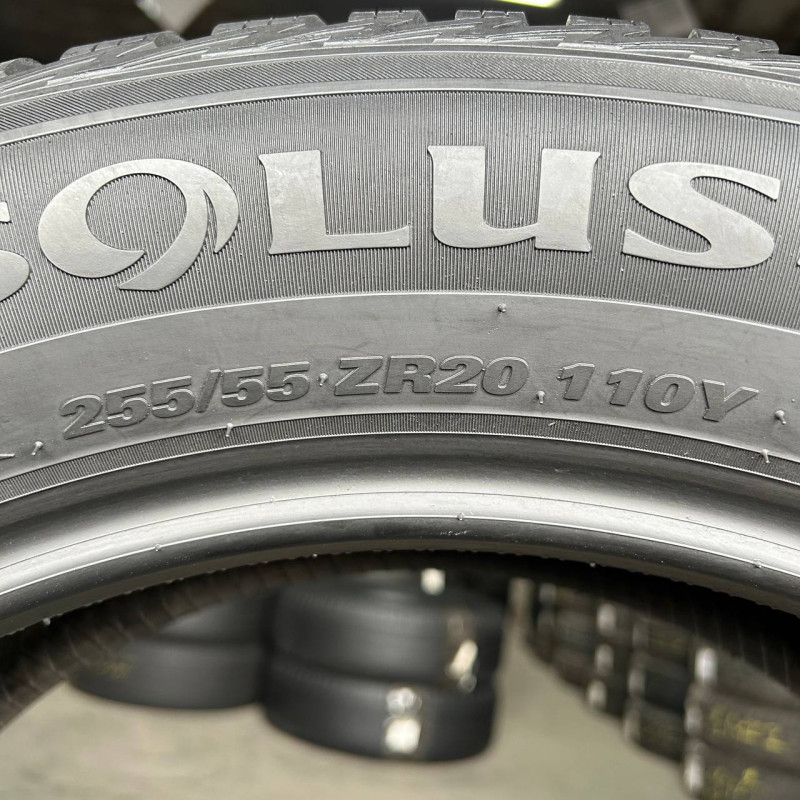 255/55 R20 KUMHO SOLUS 4S HA32 6mm