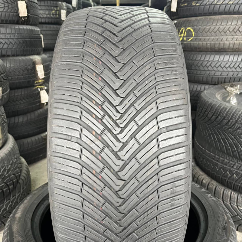 245/45 R19 CONTINENTAL ALLSEASONCONTACT 5mm