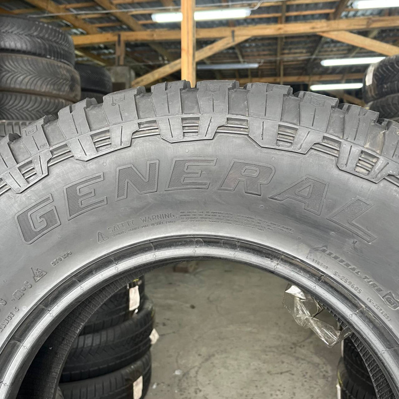 285/70 R17 GENERAL GRABBER AT3 9mm