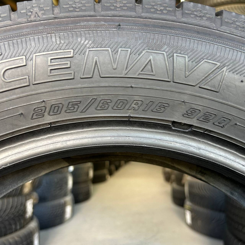 205/60 R16 GOODYEAR ICE NAVI 7 8mm