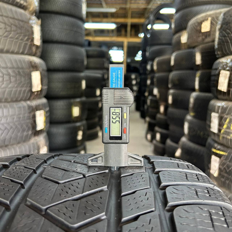 315/30 R21 PIRELLI WINTER SOTTOZERO 3 5mm