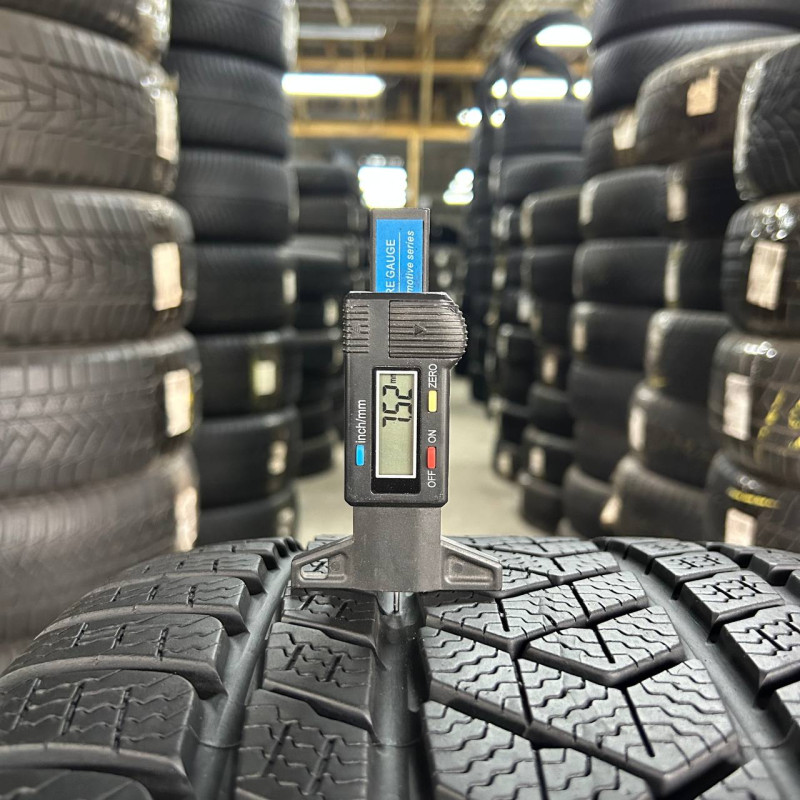 315/30 R21 PIRELLI WINTER SOTTOZERO 3 7mm