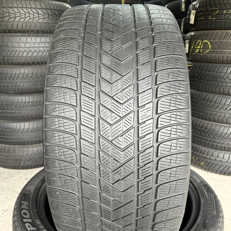 325/35 R22 PIRELLI SCORPION WINTER 5mm