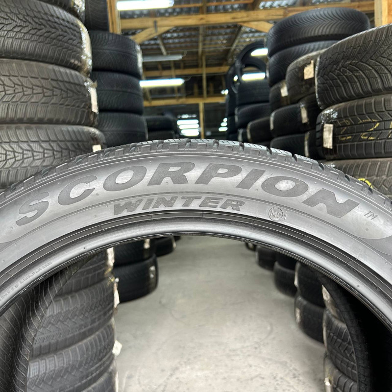 325/35 R22 PIRELLI SCORPION WINTER 5mm