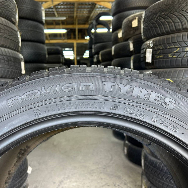 285/45 R20 NOKIAN WR SUV4 5mm
