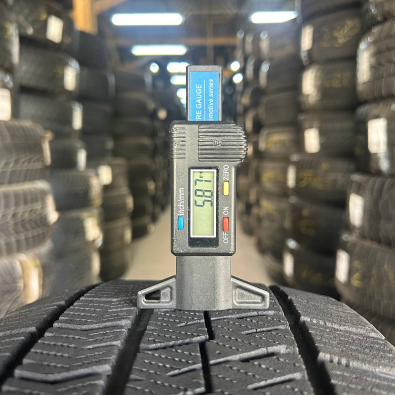 205/55 R17 BRIDGESTONE BLIZZAK VRX2 5mm
