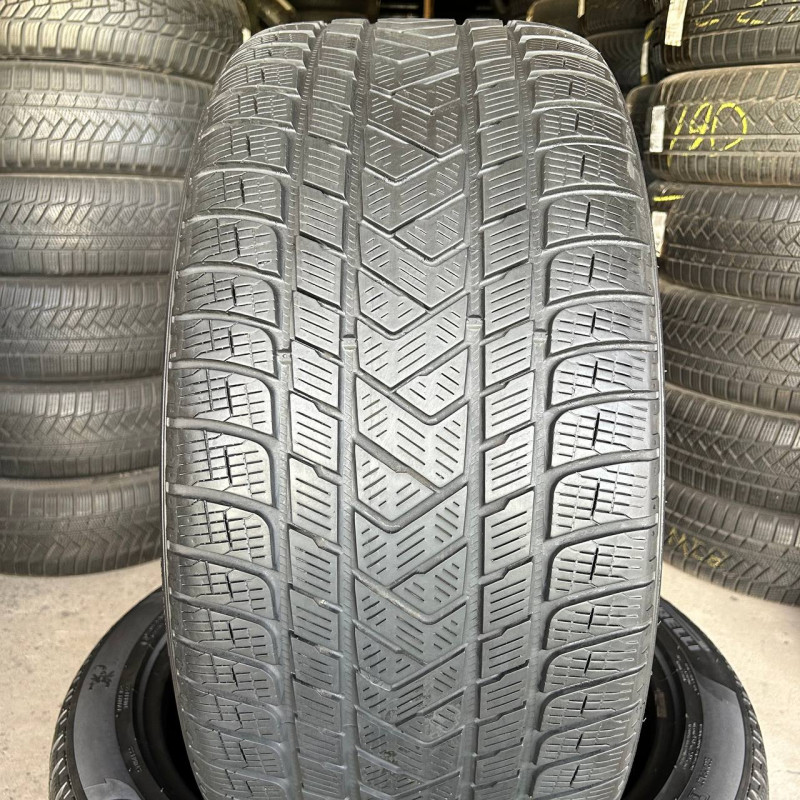 295/40 R20 PIRELLI SCORPION WINTER 5mm