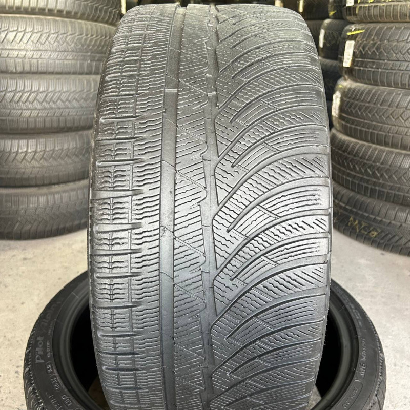 235/35 R19 MICHELIN PILOT ALPIN PA4 4mm