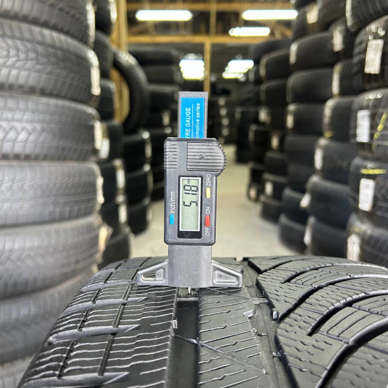235/35 R19 MICHELIN PILOT ALPIN PA4 5mm