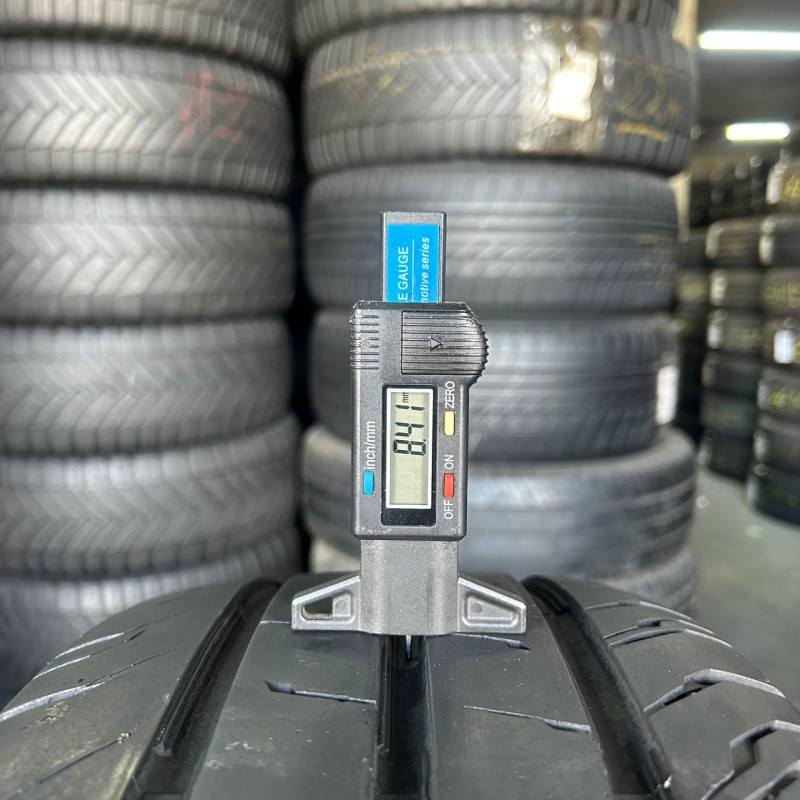 225/65 R16C CONTINENTAL CONTIVANCONTACT 200 8mm