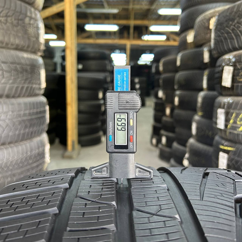 295/30 R19 PIRELLI SOTTOZERO WINTER 240 SERIE II 6mm