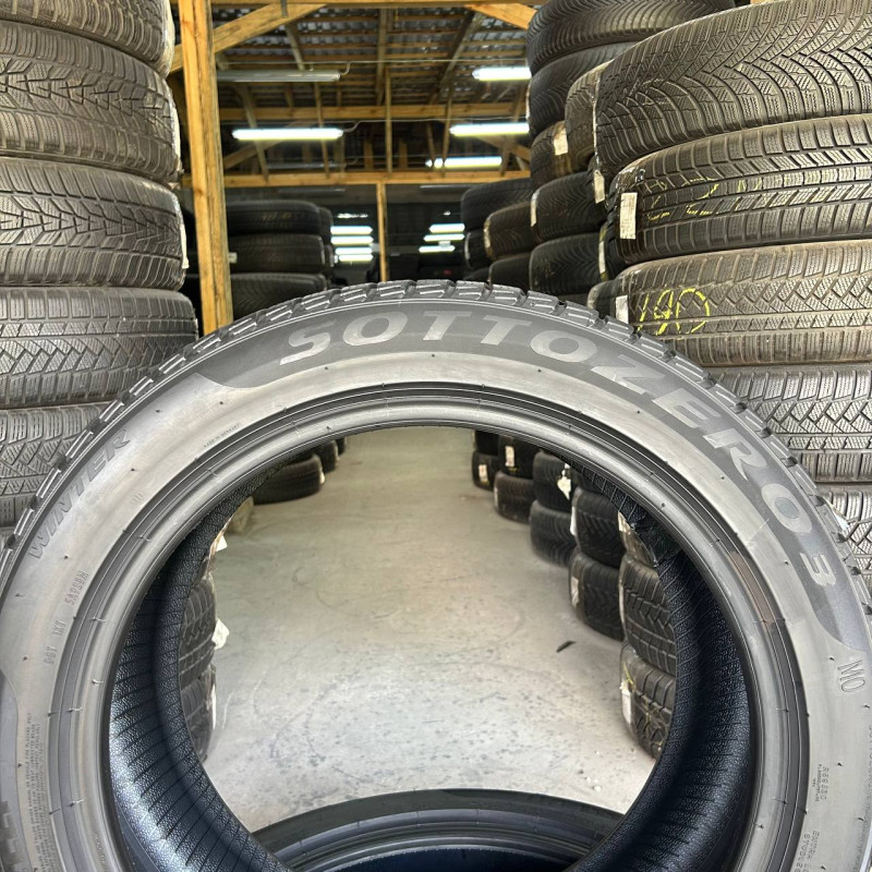 255/45 R19 PIRELLI WINTER SOTTOZERO 3 4mm