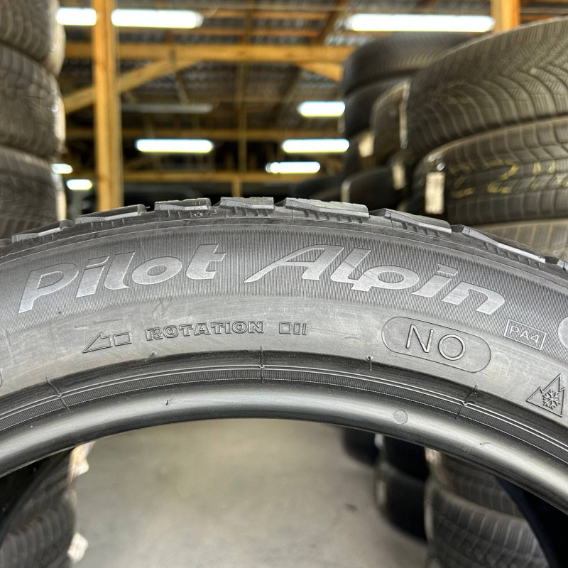 265/40 R19 MICHELIN PILOT ALPIN PA4 7mm