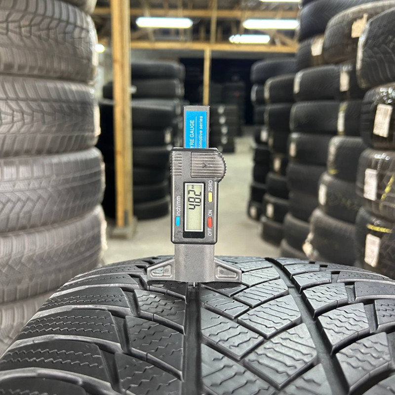 265/50 R19 BRIDGESTONE BLIZZAK LM001 RUN FLAT 4mm
