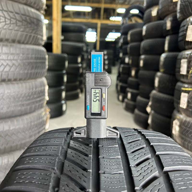 225/40 R18 CONTINENTAL WINTERCONTACT TS870P 5mm