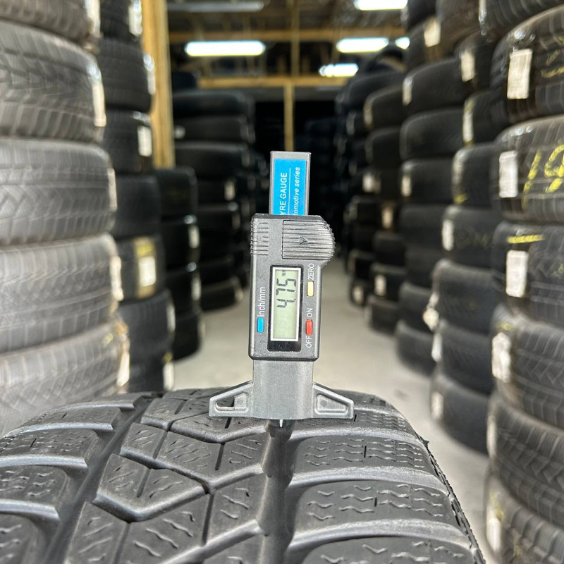 205/40 R18 PIRELLI WINTER SOTTOZERO 3 4mm