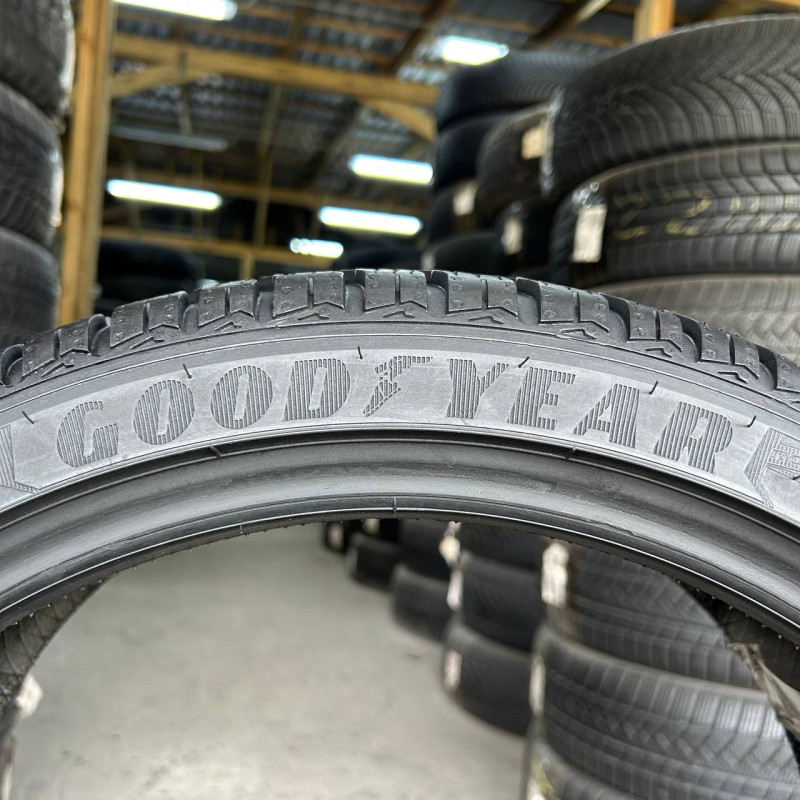 225/40 R18 GOODYEAR ULTRAGRIP 8 PERFORMANCE 6mm
