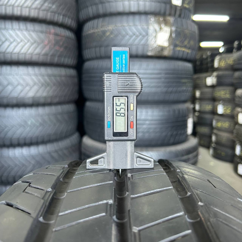 225/75 R16C CONTINENTAL CONTIVANCONTACT 100 8mm