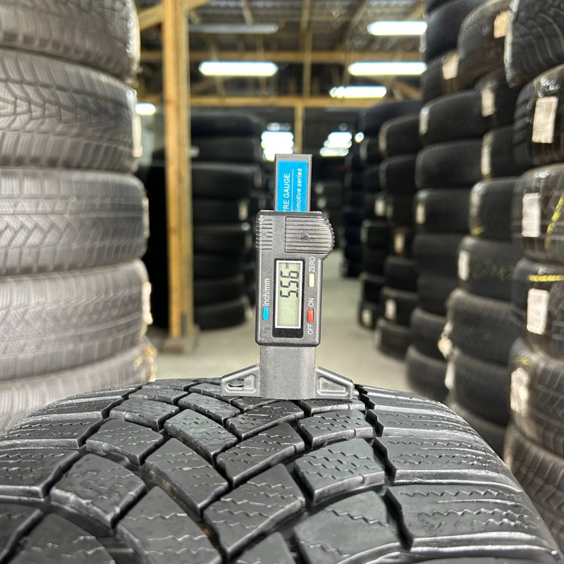 225/40 R18 BRIDGESTONE BLIZZAK LM005 5mm
