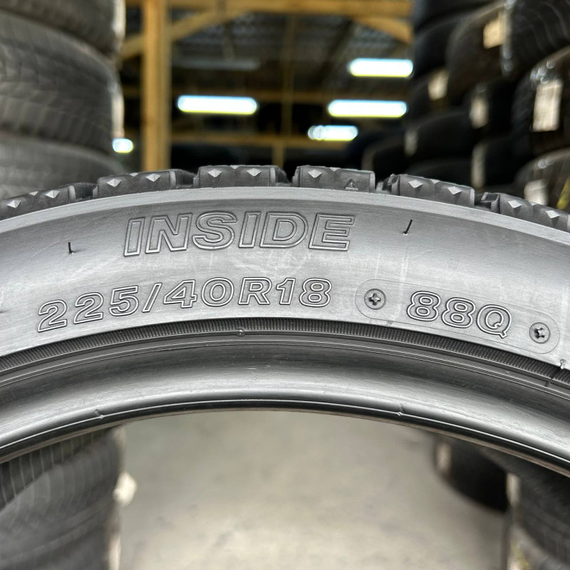 225/40 R18 BRIDGESTONE BLIZZAK VRX2 8mm