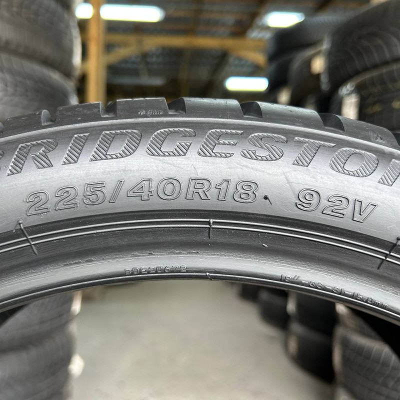 225/40 R18 BRIDGESTONE BLIZZAK LM001 RUN FLAT 7mm