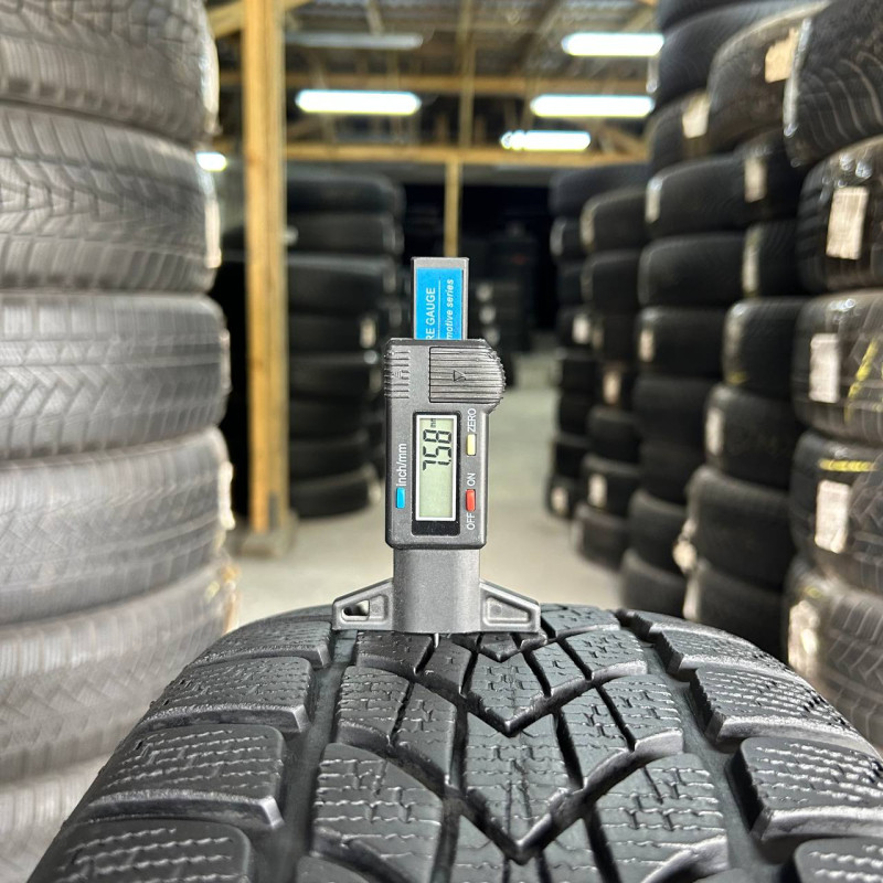 215/55 R18 DUNLOP SP WINTER SPORT 4D RUN FLAT 7mm