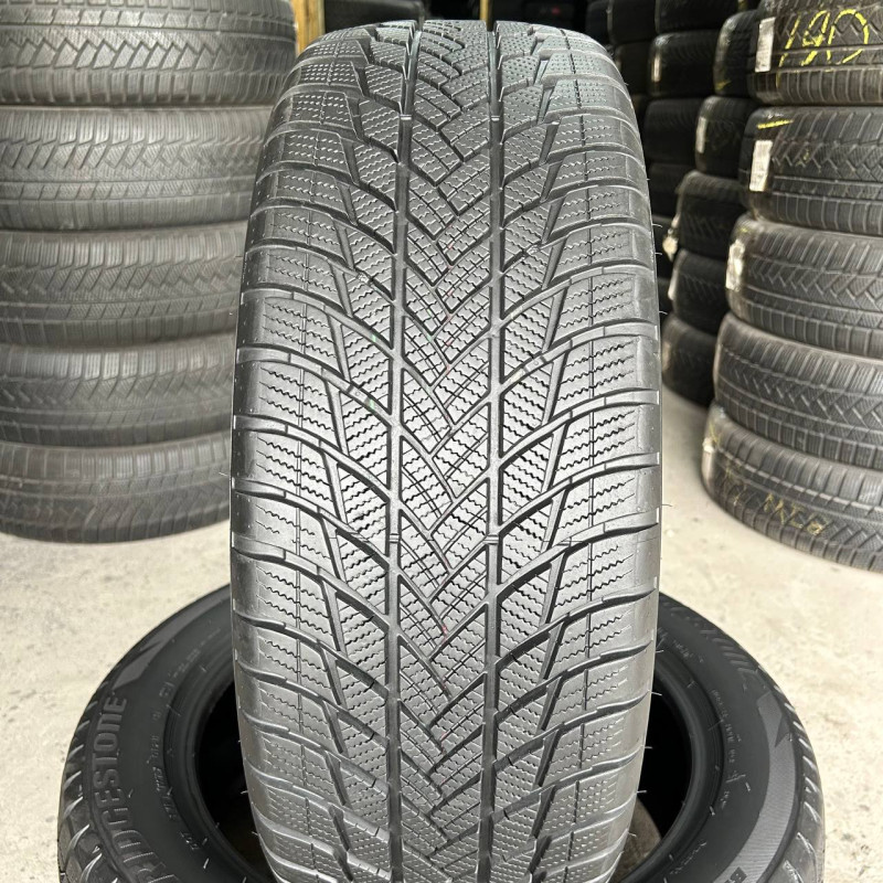 215/55 R18 BRIDGESTONE BLIZZAK LM001 B-SEAL 7mm