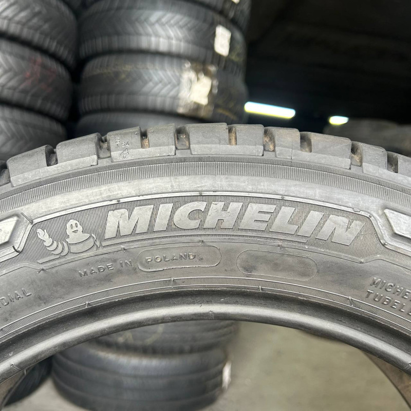 215/60 R17C MICHELIN AGILIS 3 7mm