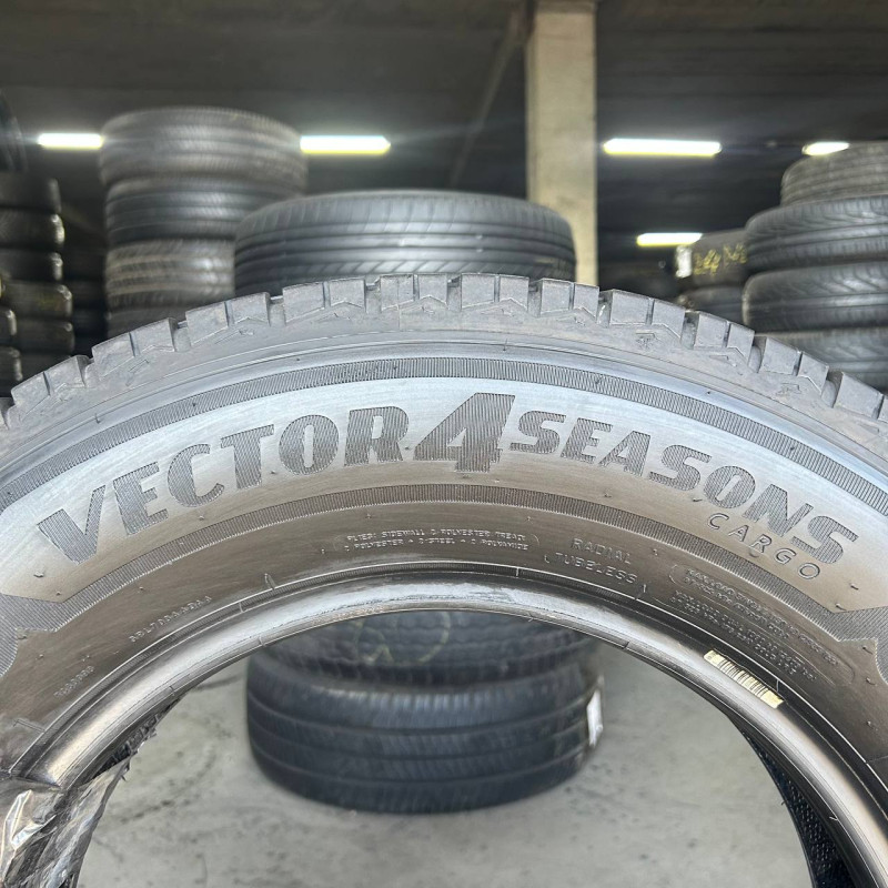 205/75 R16C GOODYEAR VECTOR 4 SEASONS CARGO 5mm