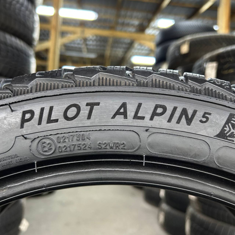 225/45 R18 MICHELIN PILOT ALPIN 5 4mm