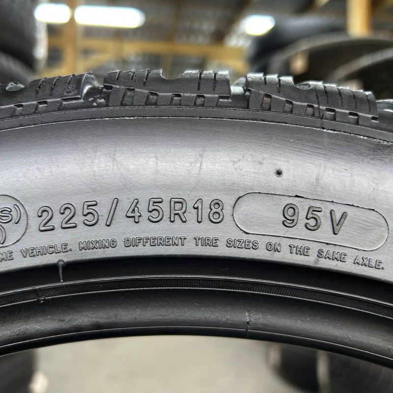 225/45 R18 MICHELIN PILOT ALPIN PA4 5mm
