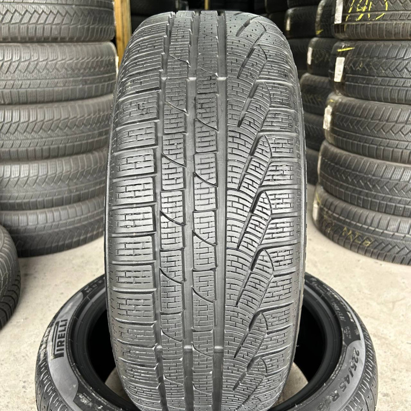 225/45 R18 PIRELLI SOTTOZERO WINTER 240 SERIE II RUN FLAT 7mm
