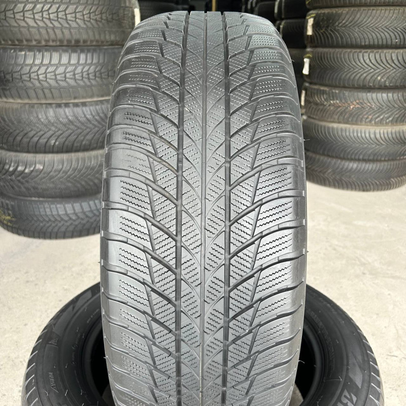 225/60 R18 BRIDGESTONE BLIZZAK LM001 RUN FLAT 5mm