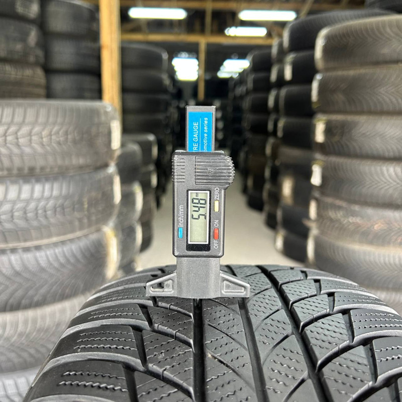 225/60 R18 BRIDGESTONE BLIZZAK LM001 RUN FLAT 5mm
