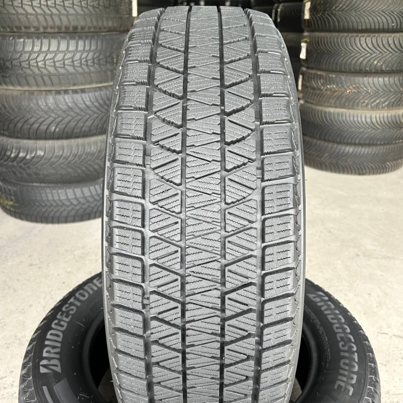 225/60 R18 BRIDGESTONE BLIZZAK DM-V3 9mm
