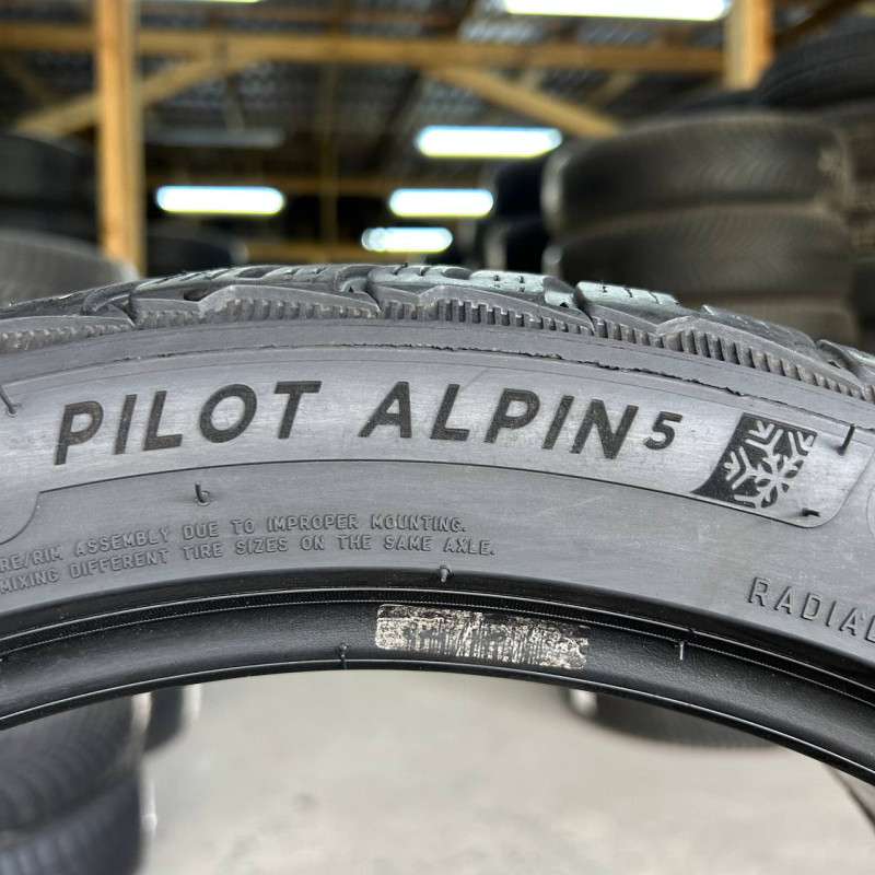 225/40 R18 MICHELIN PILOT ALPIN 5 4mm