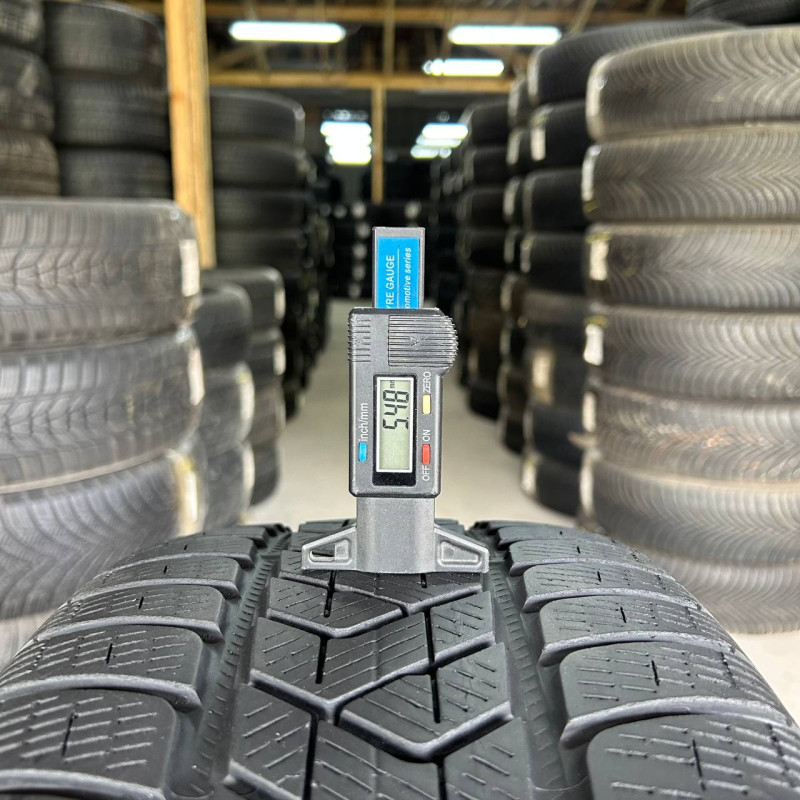 235/55 R18 PIRELLI SCORPION WINTER SEAL INSIDE 5mm