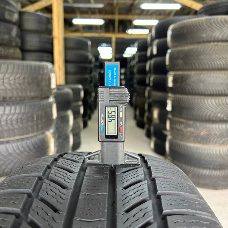 235/55 R18 CONTINENTAL WINTERCONTACT TS870P 4mm