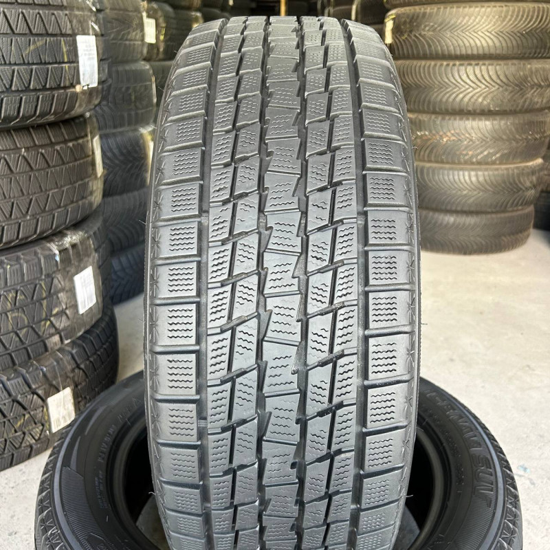 225/55 R18 GOODYEAR ICE NAVI SUV 8mm
