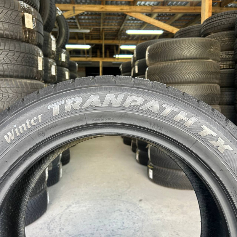 235/55 R18 TOYO WINTER TRANPATH TX 8mm