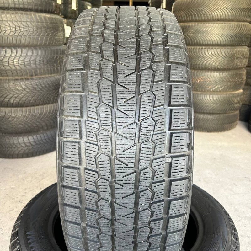 235/55 R18 YOKOHAMA ICE GUARD G075 9mm