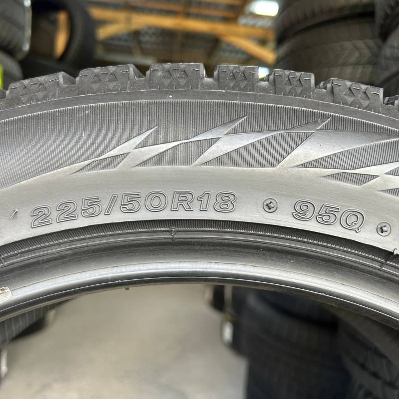 225/50 R18 BRIDGESTONE BLIZZAK VRX2 8mm