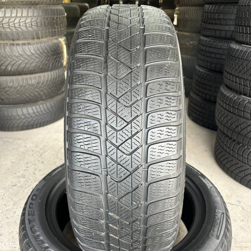 205/55 R17 PIRELLI WINTER SOTTOZERO 3 4mm