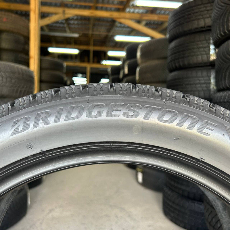 205/50 R17 BRIDGESTONE BLIZZAK VRX2 8mm