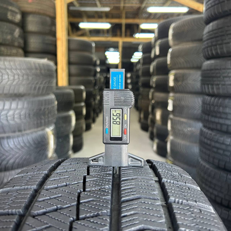 205/50 R17 BRIDGESTONE BLIZZAK VRX2 8mm