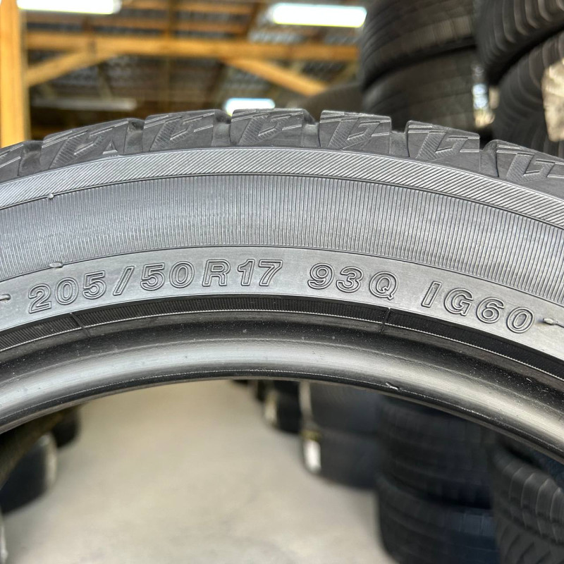 205/50 R17 YOKOHAMA ICE GUARD IG60 7mm