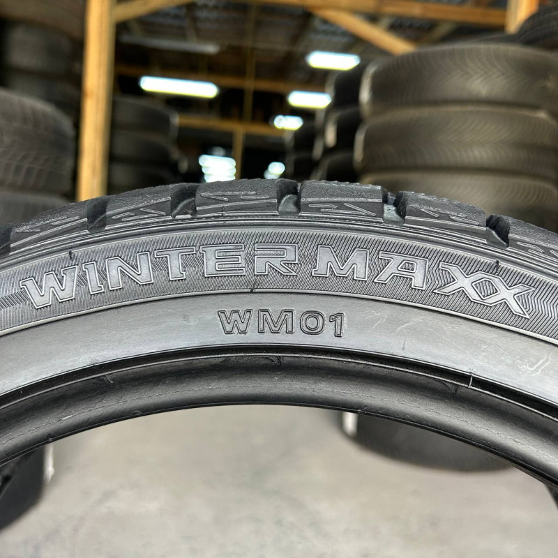 205/45 R17 DUNLOP WINTER MAXX WM01 7mm