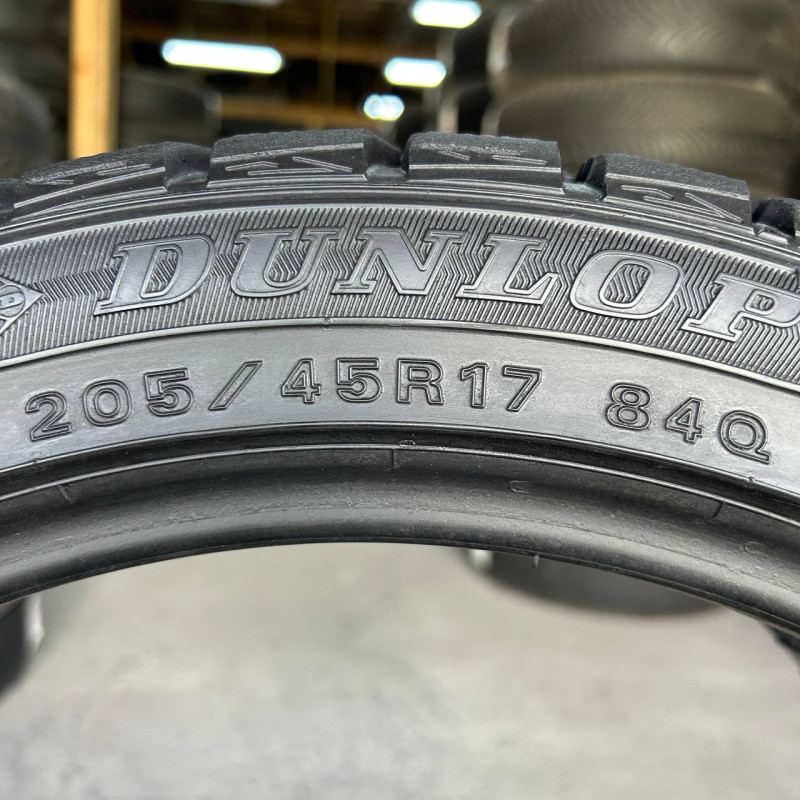 205/45 R17 DUNLOP WINTER MAXX WM01 7mm